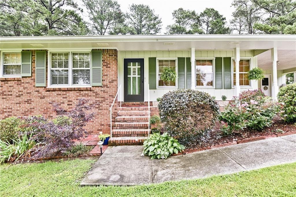 1754 Rhonda Lane, Stone Mountain, GA 30087 — most recent listing photo