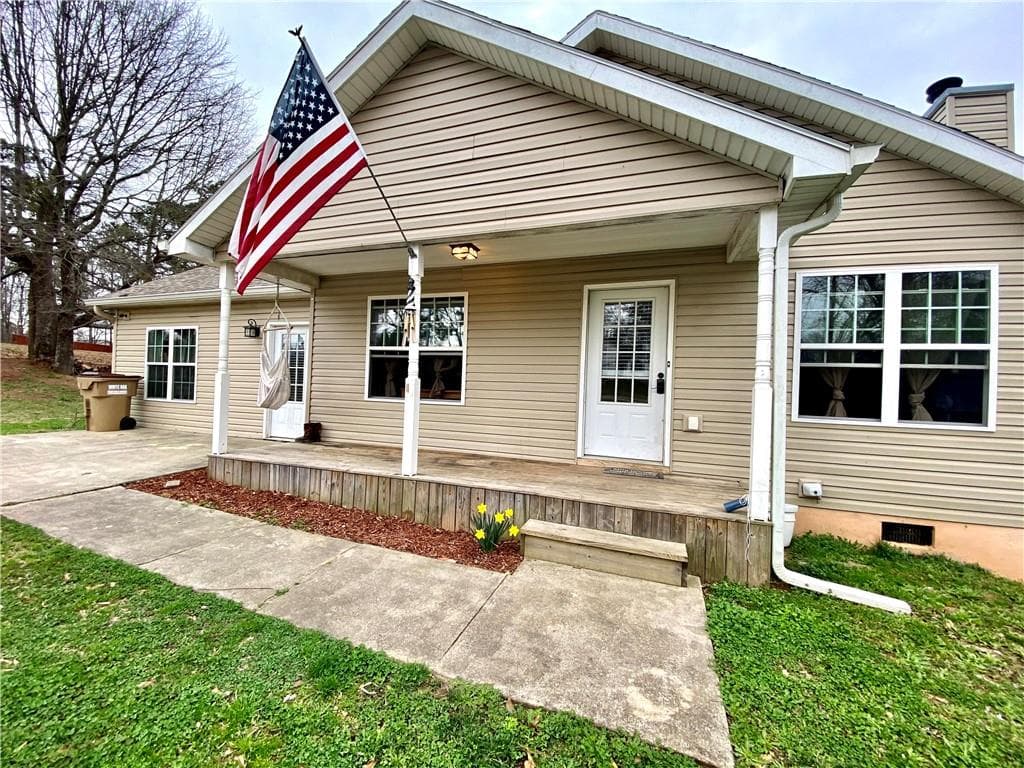 152 Alicia Dr, Winder, GA 30680 — most recent listing photo
