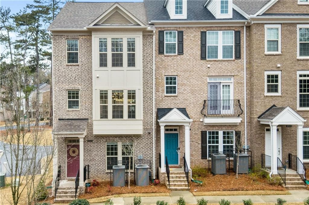 3 bedroom, 4 bathroom, 1,945 sq ft townhouse sold at 2029 Encanto Park Drive, Decatur, GA 30033