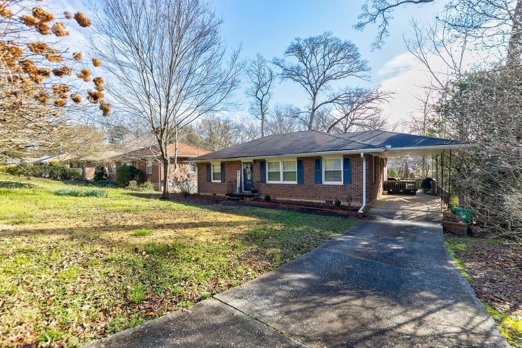 823 Gardenia Lane, Decatur, GA 30033 — most recent listing photo