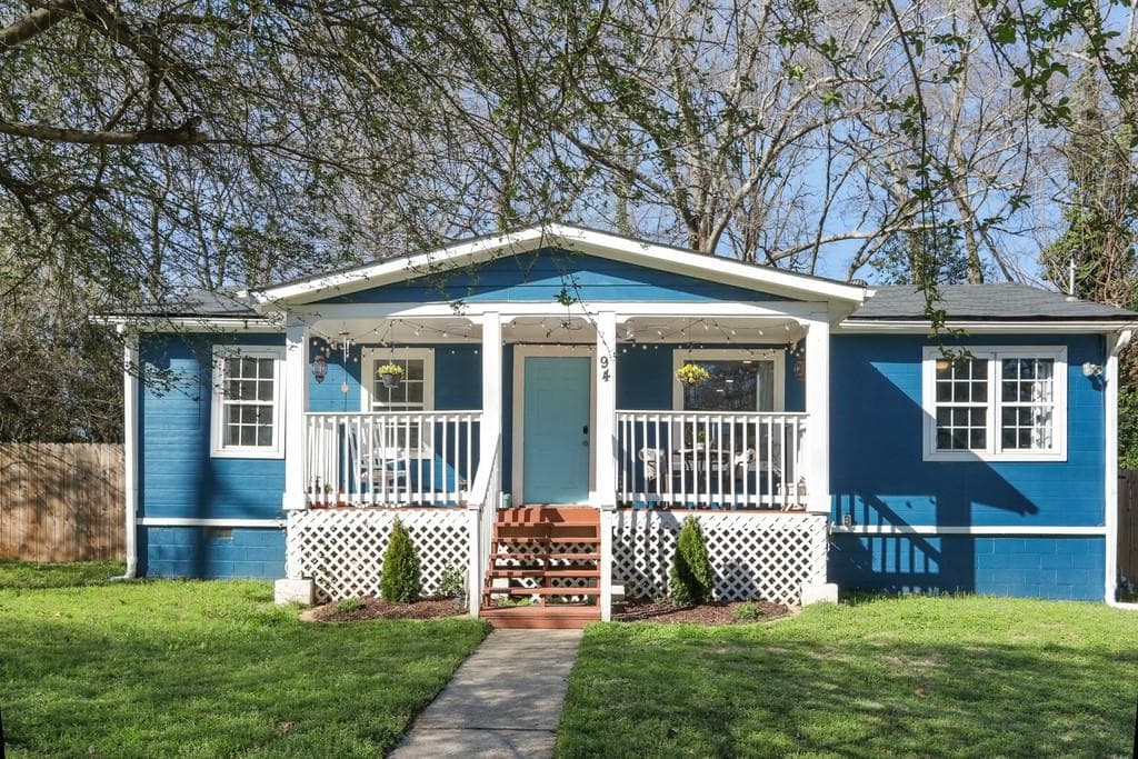 2 bedroom, 2 bathroom, 1,100 sq ft single family residence sold at 94 Vanira Avenue, Atlanta, GA 30315