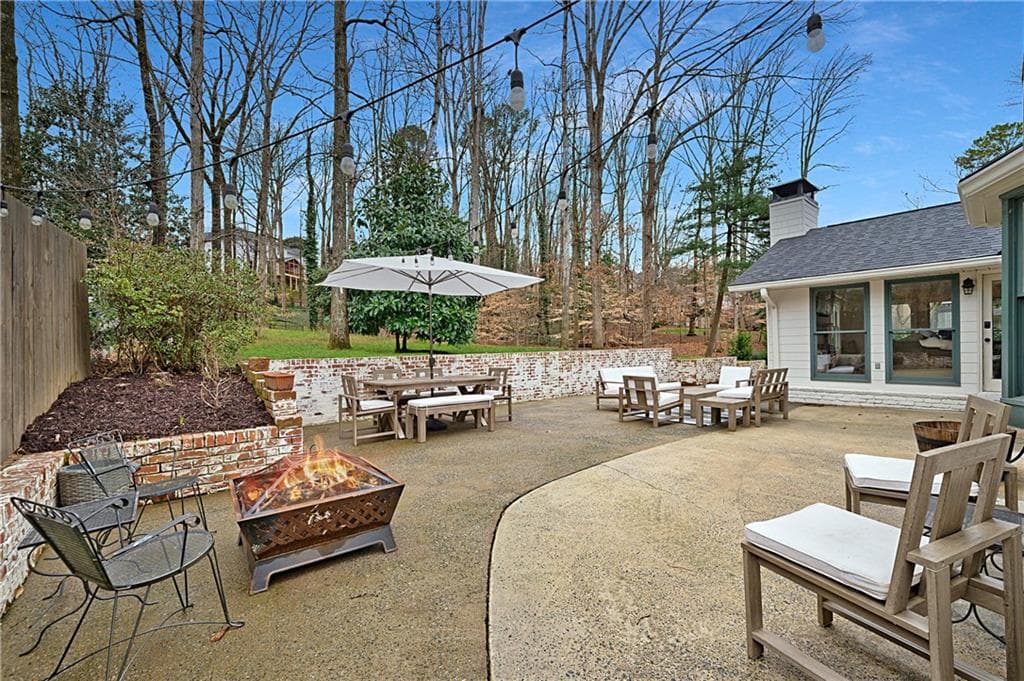 4 bedroom, 2 bathroom, 2,318 sq ft single family residence sold at 4340 Ashwoody Trail, Brookhaven, GA 30319