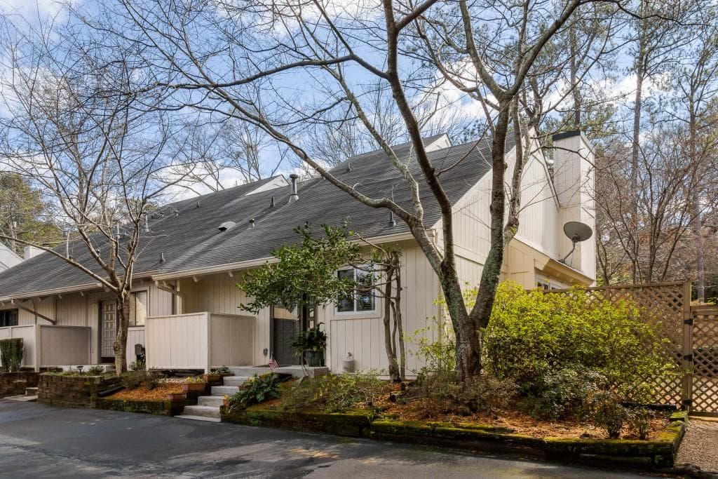 1419 N Druid Hills Road, Brookhaven, GA 30319 — most recent listing photo