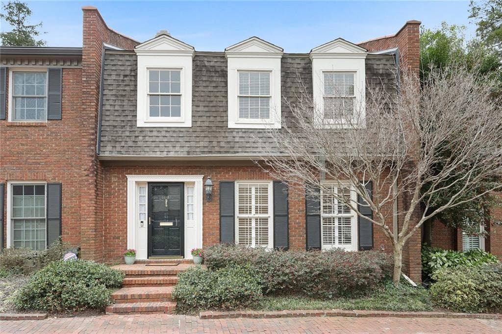 5235 Glenridge Drive, Atlanta, GA 30342 — most recent listing photo