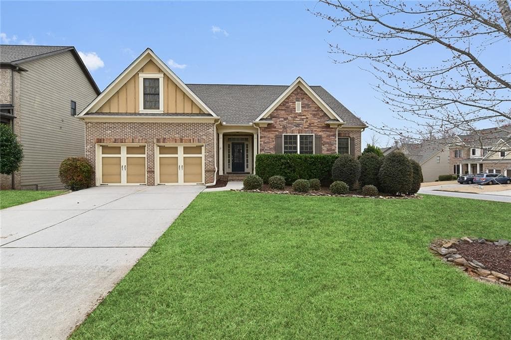 6 bedroom, 4 bathroom, 5,035 sq ft single family residence sold at 1810 Lynwood Place, Alpharetta, GA 30004