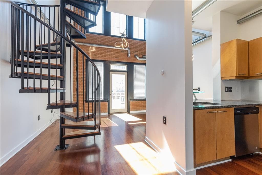 1 bedroom, 2 bathroom, 1,460 sq ft condominium sold at 264 19th Street 2413, Atlanta, GA 30363