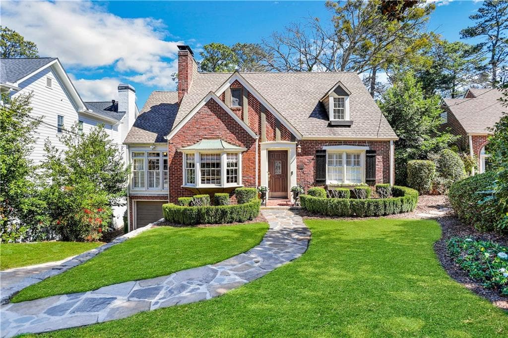 5 bedroom, 4 bathroom, 3,320 sq ft single family residence sold at 553 E Wesley Road, Atlanta, GA 30305
