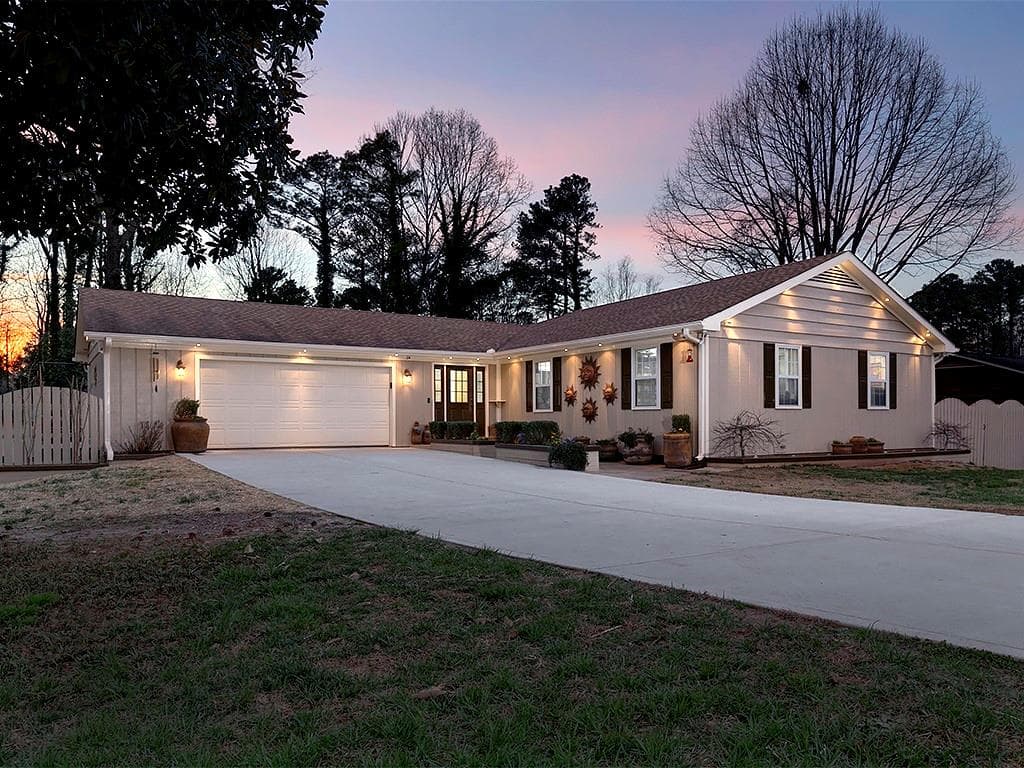 3215 Sage Drive, Marietta, GA 30066 — most recent listing photo