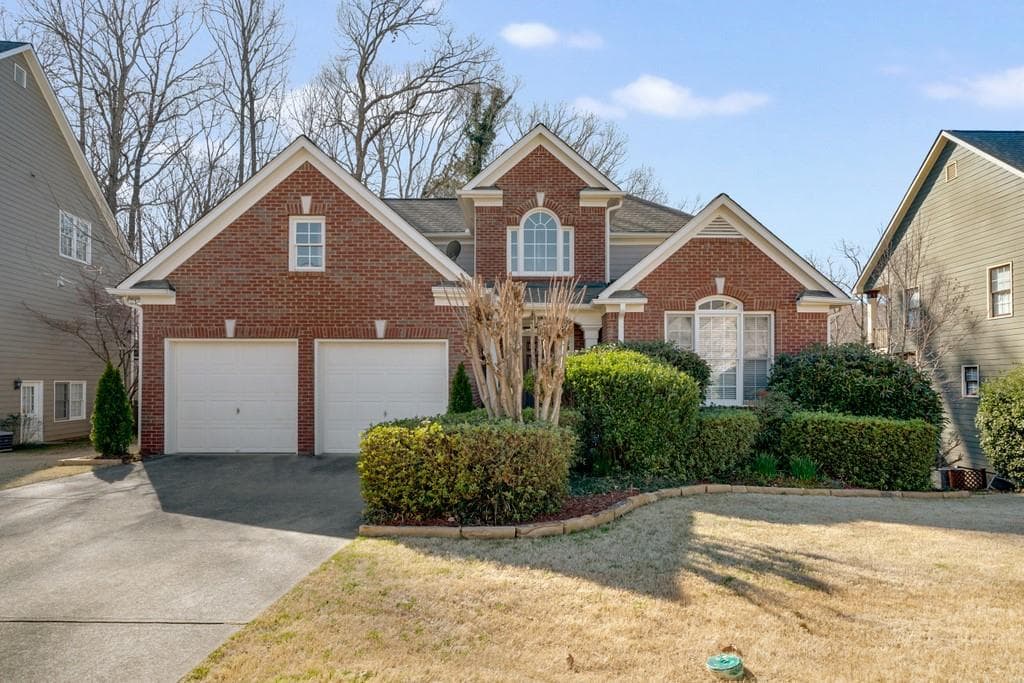 4 bedroom, 4 bathroom, 4,149 sq ft single family residence sold at 1089 Queensgate Drive, Smyrna, GA 30082
