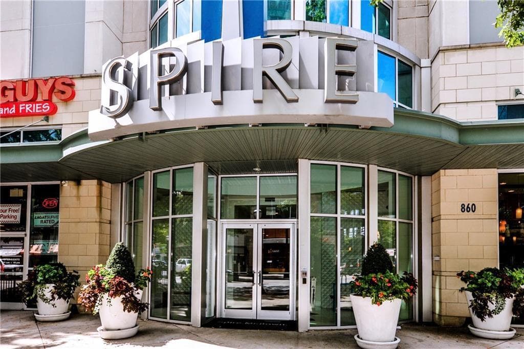 2 bedroom, 2 bathroom, 1,356 sq ft condominium sold at 860 Peachtree Street 902, Atlanta, GA 30308
