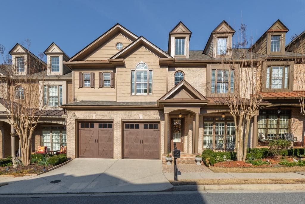 4 bedroom, 6 bathroom, 3,000 sq ft townhouse sold at 10575 Arlington Pointe, Johns Creek, GA 30022