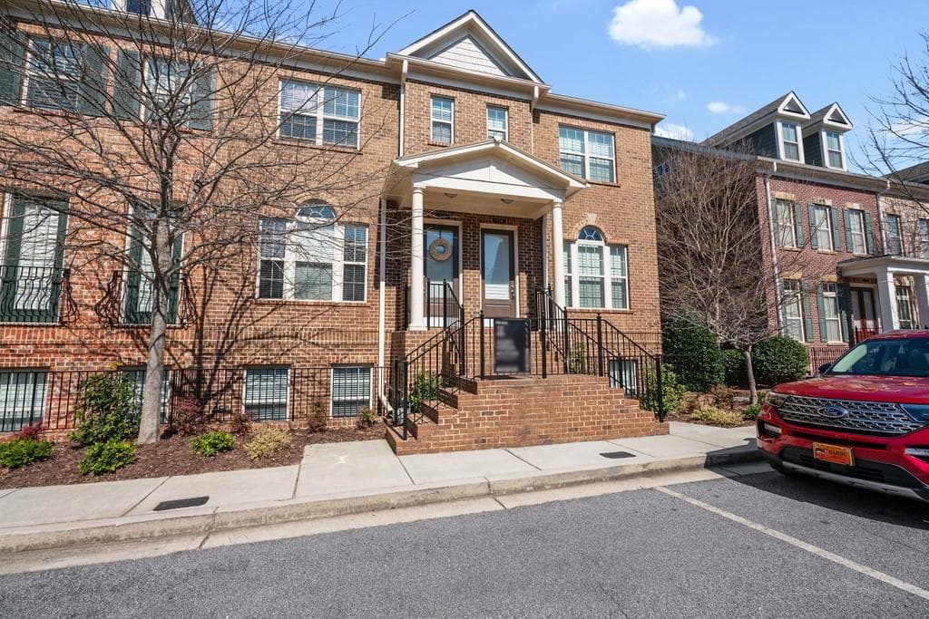 117 Alderwood Hill, Sandy Springs, GA 30328 — most recent listing photo