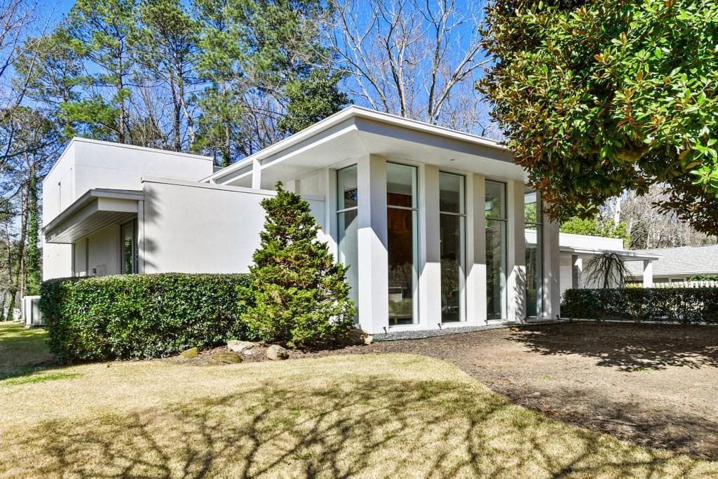 5890 Hilderbrand Drive, Atlanta, GA 30328 — most recent listing photo