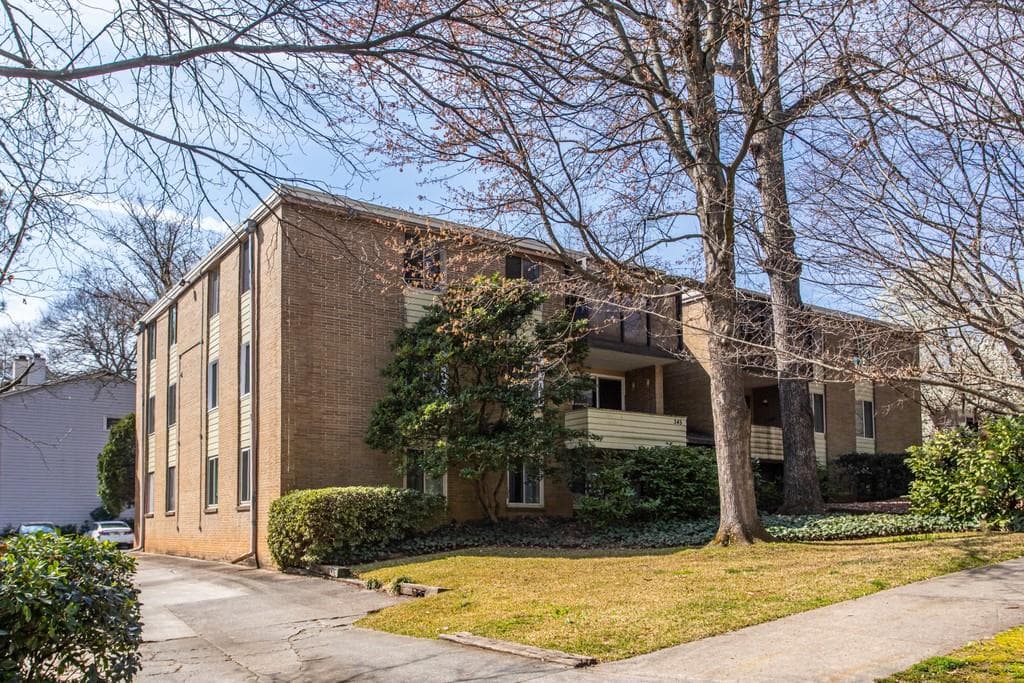 2 bedroom, 1 bathroom, 942 sq ft condominium sold at 345 7th Street 6, Atlanta, GA 30308
