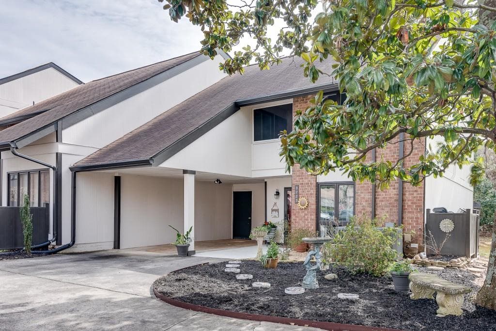 3223 Clairmont North, Brookhaven, GA 30329 — most recent listing photo