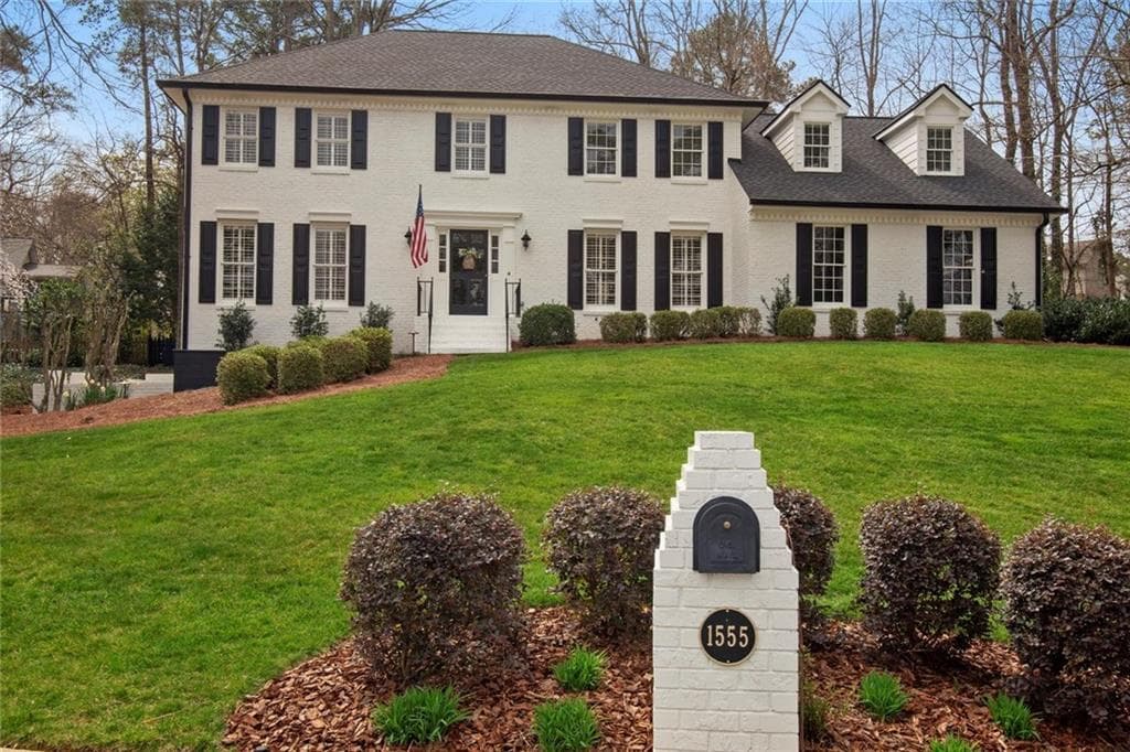 1555 Biddle Court, Dunwoody, GA 30338 — most recent listing photo