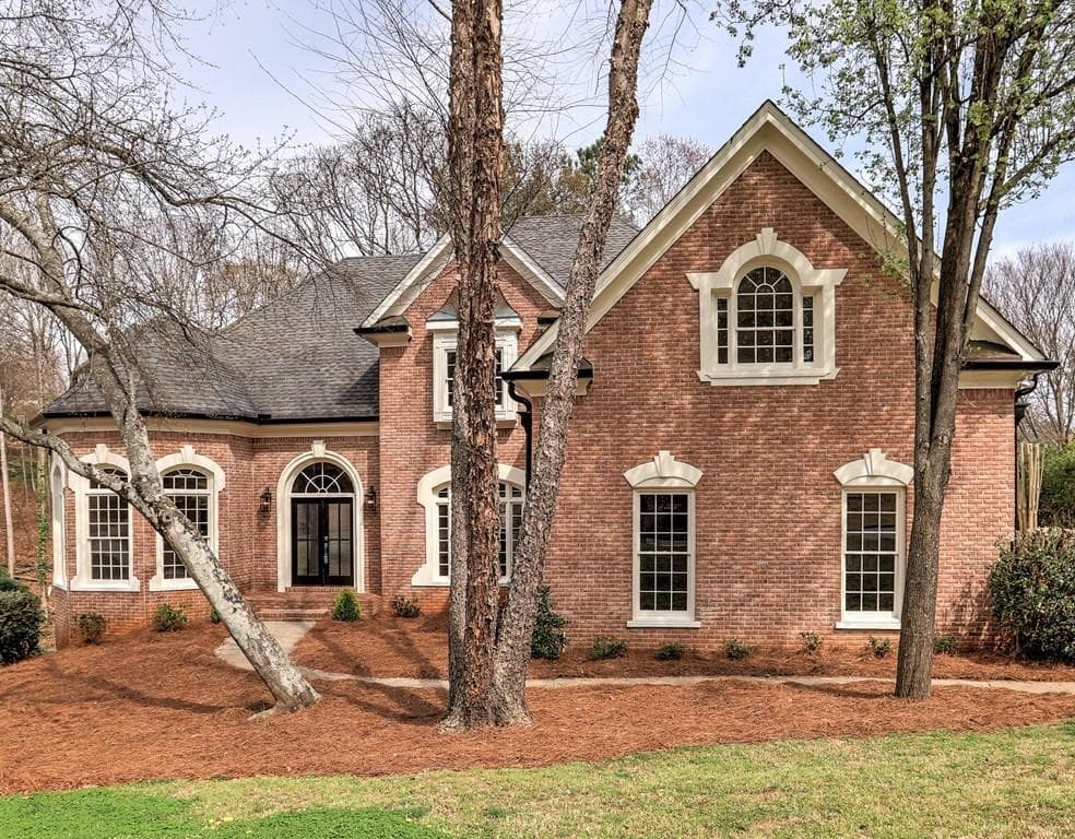 9360 Nesbit Lakes Drive, Alpharetta, GA 30022 — most recent listing photo