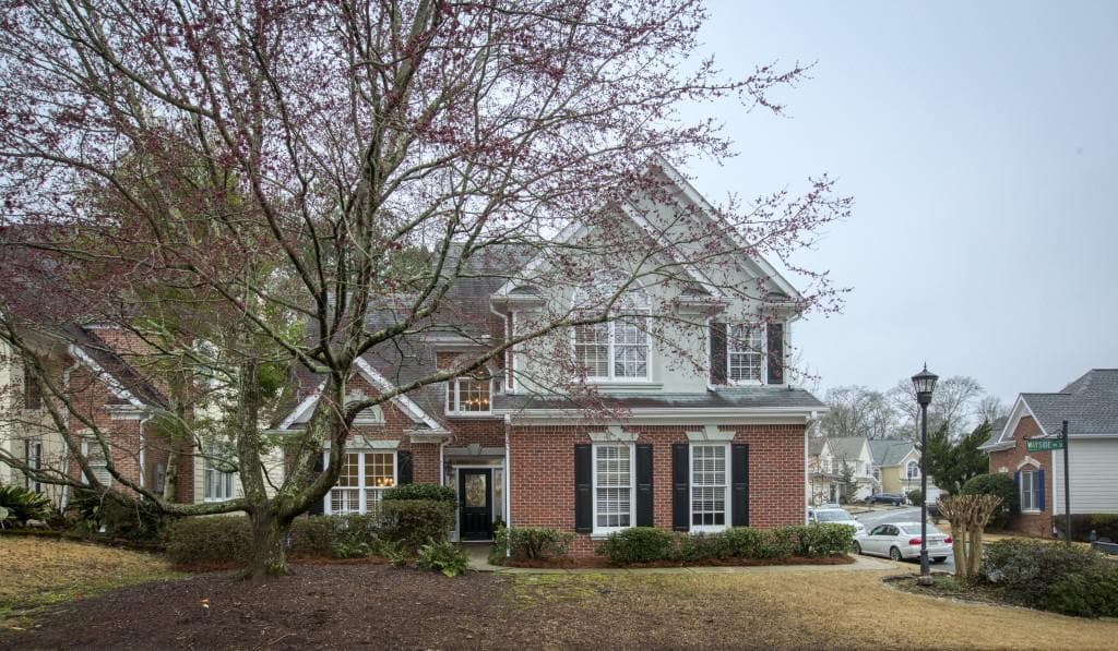 3 bedroom, 3 bathroom, 2,160 sq ft single family residence sold at 2226 Wayside Drive, Brookhaven, GA 30319