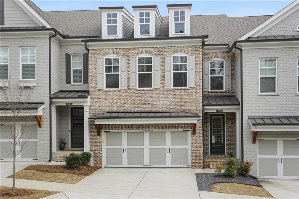 4 bedroom, 4 bathroom, 2,564 sq ft townhouse sold at 1004 Towneship Way, Roswell, GA 30075