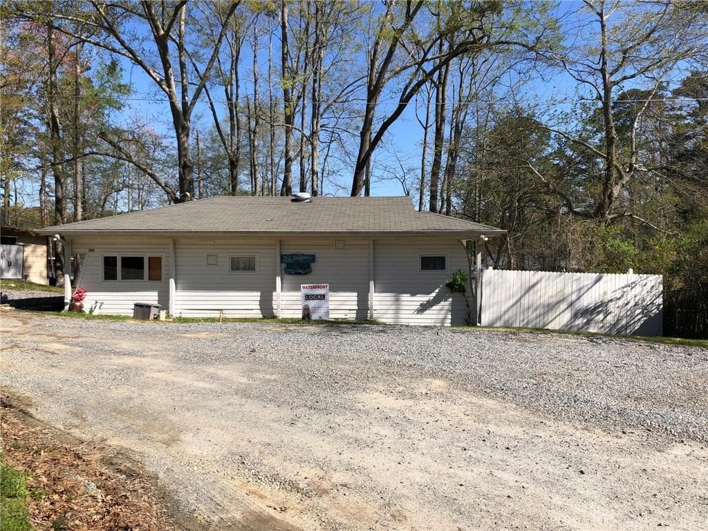 2 bedroom, 1 bathroom, 688 sq ft single family residence sold at 5400 Kings Camp 16B Road, Acworth, GA 30102