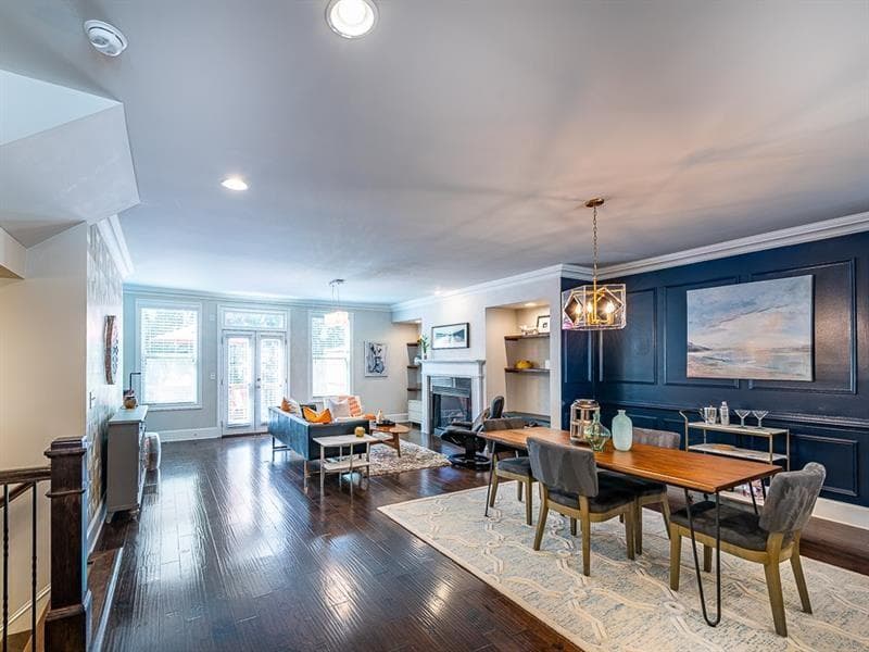 4 bedroom, 4 bathroom, 2,700 sq ft townhouse sold at 10685 Arlington Point, Alpharetta, GA 30022