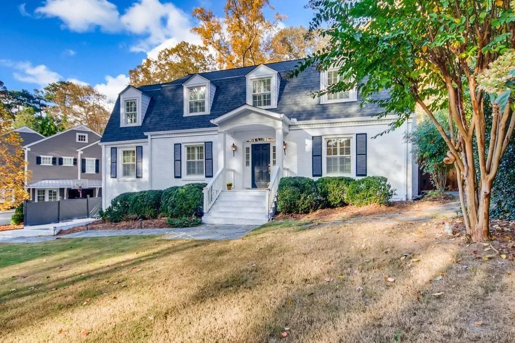 5 bedroom, 6 bathroom, 4,347 sq ft single family residence sold at 2633 Dellwood Drive, Atlanta, GA 30305