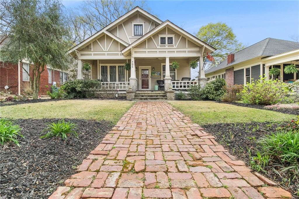 3 bedroom, 1 bathroom, 1,523 sq ft single family residence sold at 706 Elbert Street, Atlanta, GA 30310