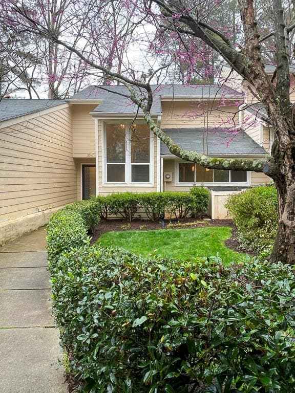 2 bedroom, 3 bathroom, 1,386 sq ft townhouse sold at 2010 Variations Drive 2350, Atlanta, GA 30329