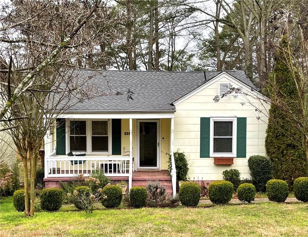 2 bedroom, 1 bathroom, 1,000 sq ft single family residence sold at 545 QUILLIAN Avenue, Decatur, GA 30032