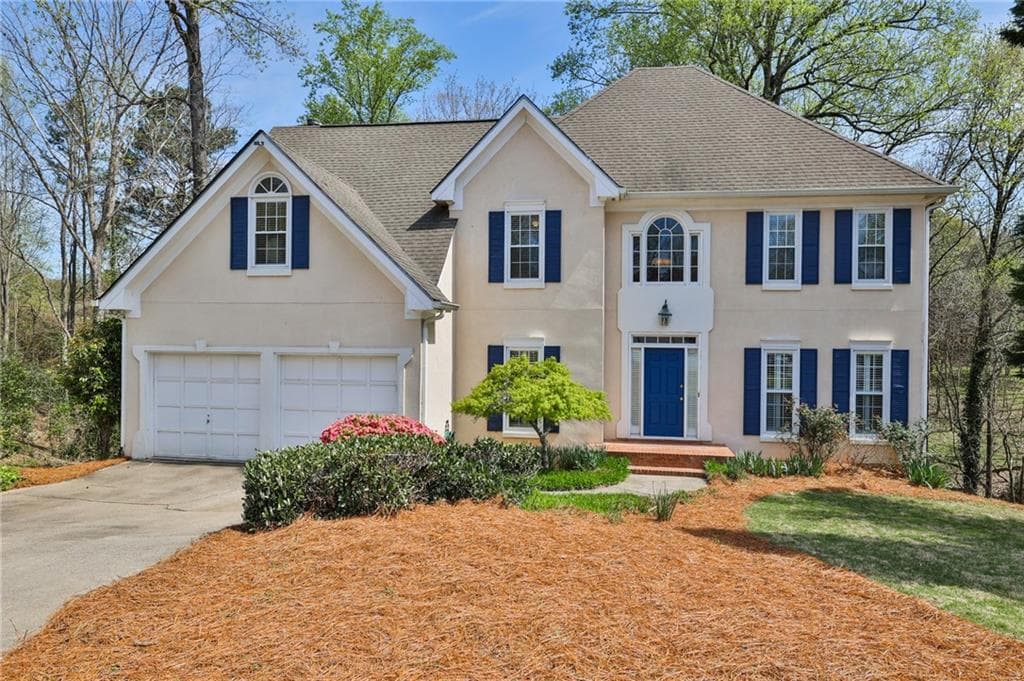 5 bedroom, 3 bathroom, 3,749 sq ft single family residence sold at 10525 Wren Ridge Road, Alpharetta, GA 30022