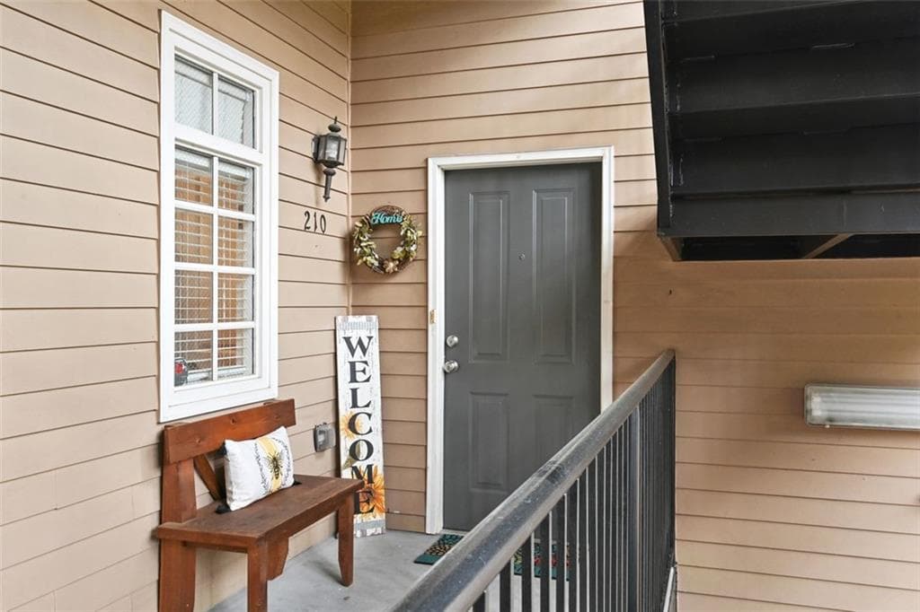 210 CREEK VIEW Lane, Roswell, GA 30075 — most recent listing photo
