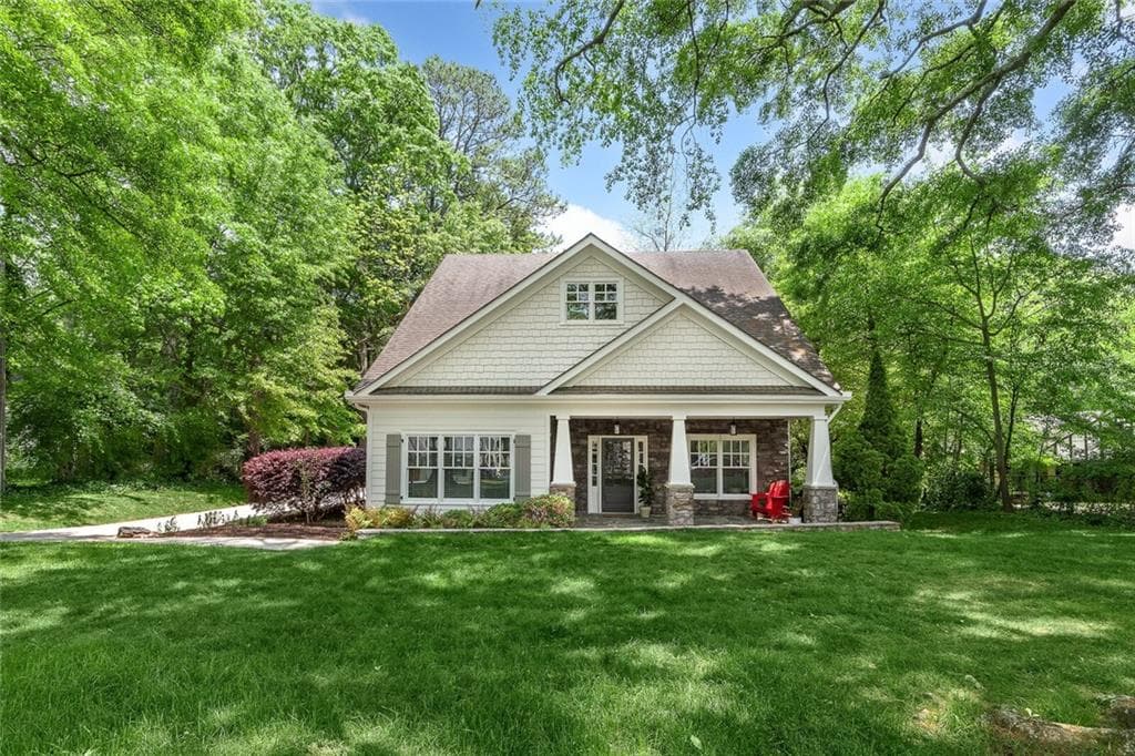 4 bedroom, 3 bathroom, 2,344 sq ft single family residence sold at 550 Quillian Avenue, Decatur, GA 30032
