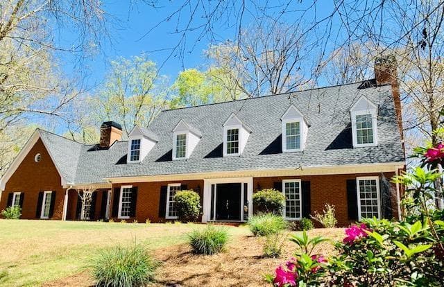 6 bedroom, 5 bathroom, 6,527 sq ft single family residence sold at 8705 RIVER BLUFF Lane, Roswell, GA 30076
