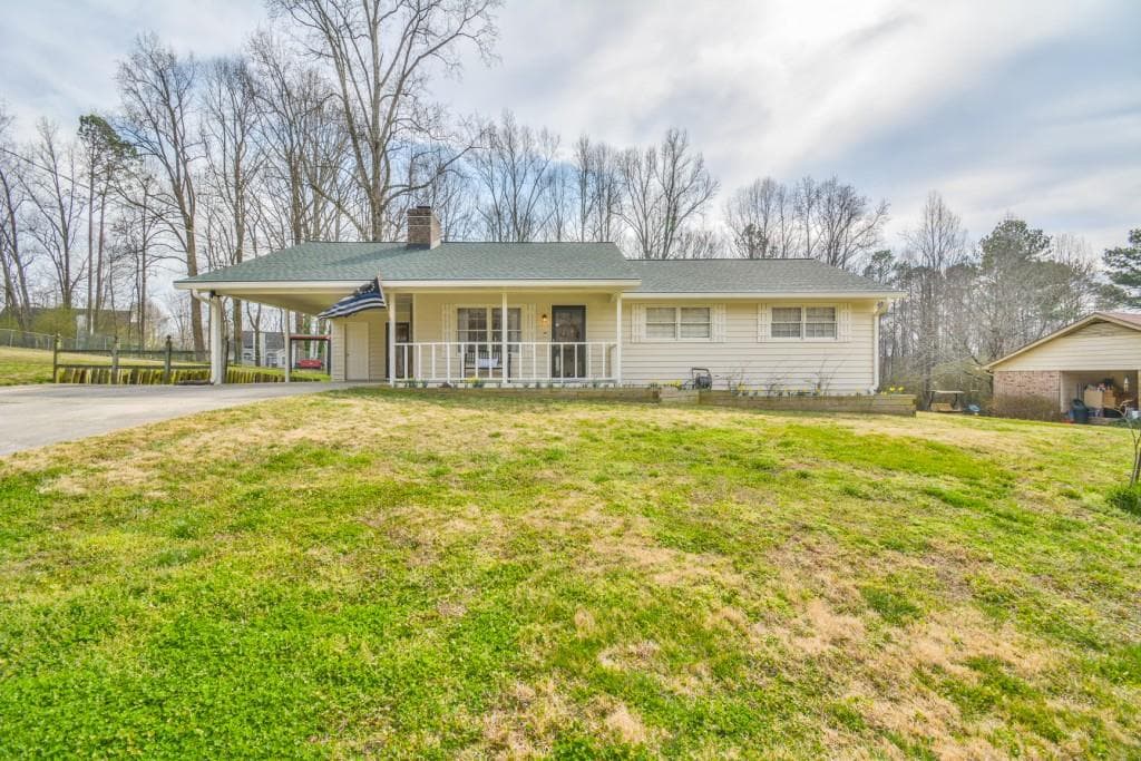 4055 Chestnut Drive, Flowery Branch, GA 30542 — most recent listing photo