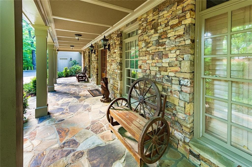 5 bedroom, 6 bathroom, 5,245 sq ft single family residence under contract at 28 Tanager Way, Big Canoe, GA 30143 — photo 4