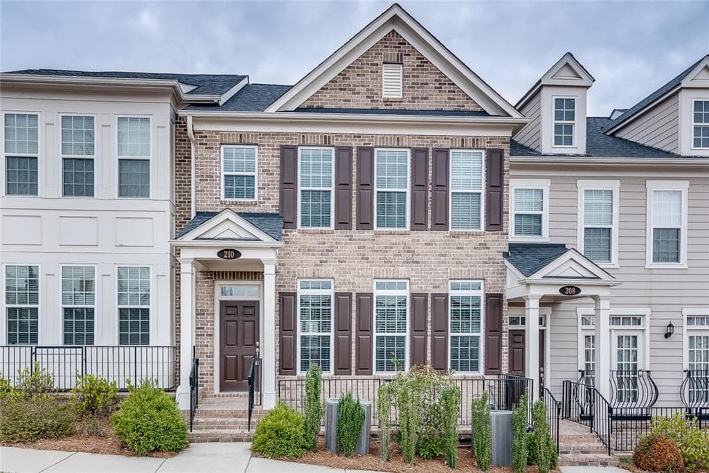 210 Braeden Way, Alpharetta, GA 30009 — most recent listing photo