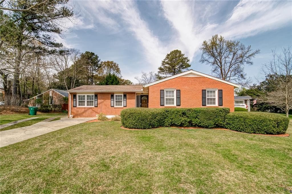 1975 Lochlomand Lane, Smyrna, GA 30080 — most recent listing photo