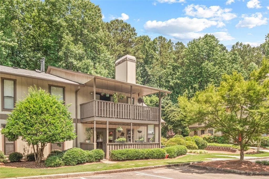 2 bedroom, 2 bathroom, 1,131 sq ft condominium sold at 1207 WOODCLIFF Drive, Atlanta, GA 30350