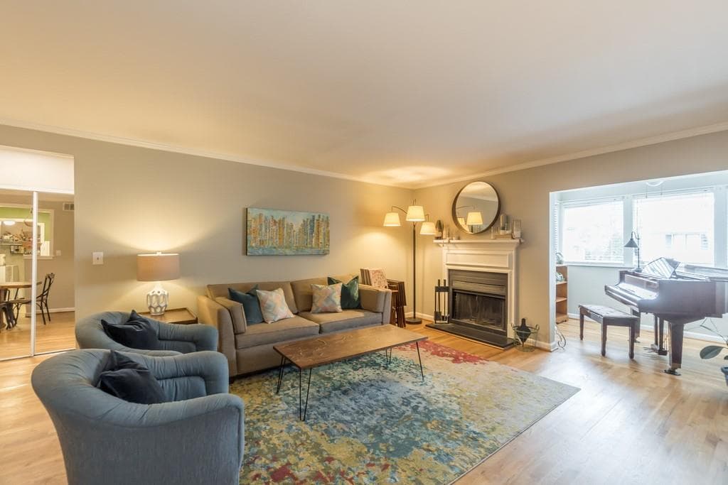 1207 Wingate Way, Sandy Springs, GA 30350 — most recent listing photo