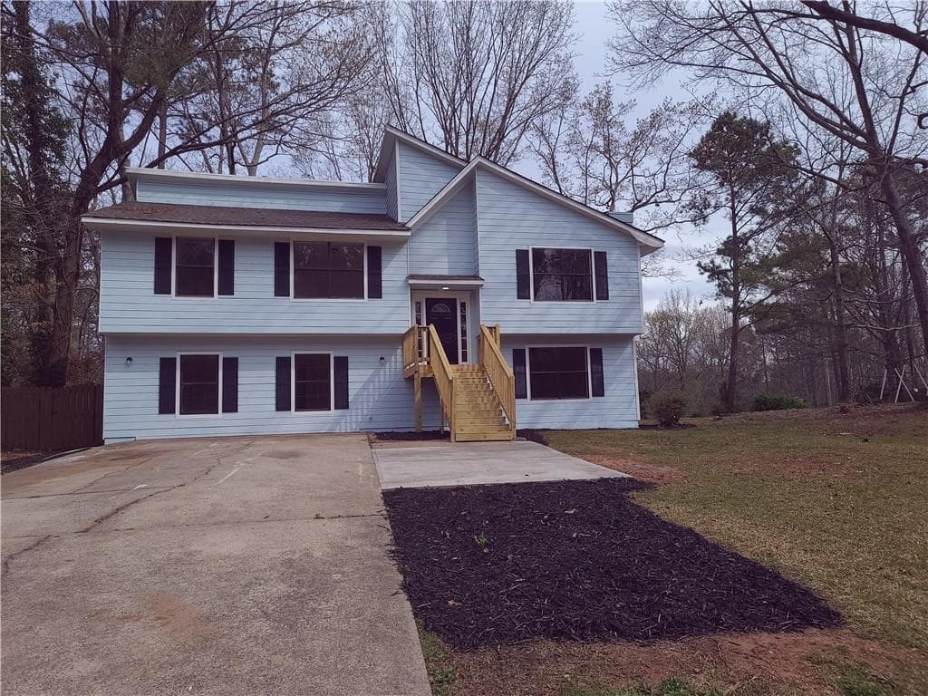 6 bedroom, 4 bathroom, 2,400 sq ft single family residence sold at 1192 Ridgeside Drive, Acworth, GA 30102
