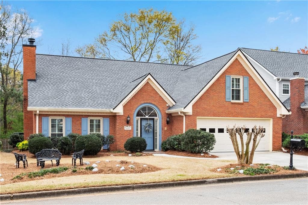 3 bedroom, 3 bathroom, 2,717 sq ft single family residence sold at 240 Shelli Lane, Roswell, GA 30075