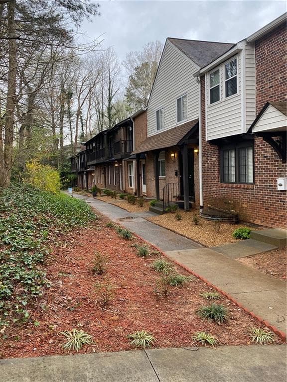 7328 Cardigan Circle, Sandy Springs, GA 30328 — most recent listing photo