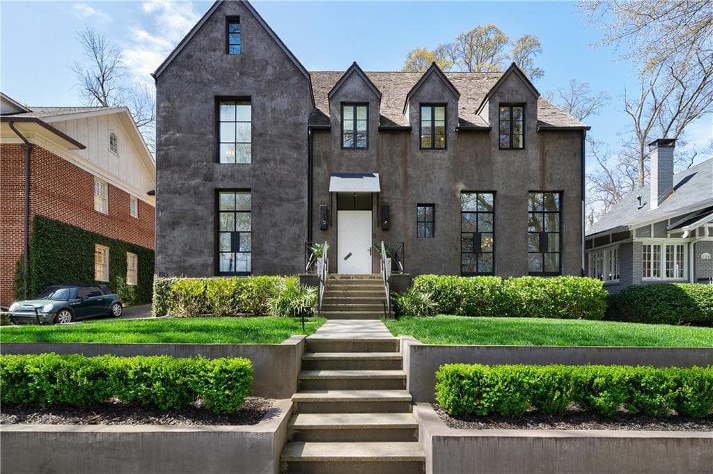 5 bedroom, 6 bathroom, 4,913 sq ft single family residence sold at 150 Huntington Road, Atlanta, GA 30309