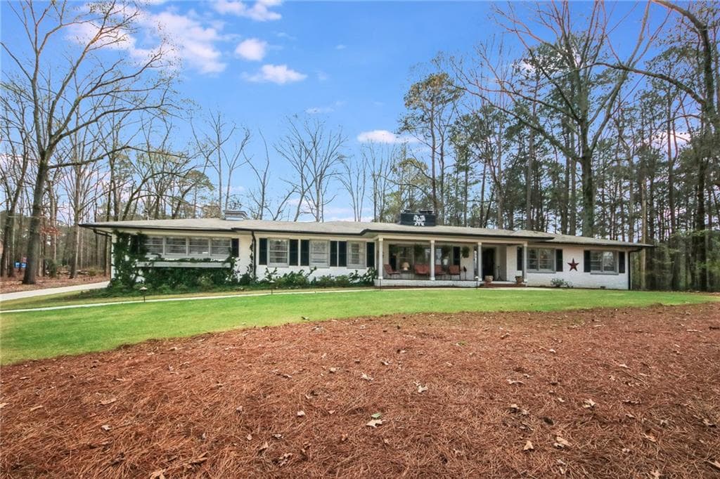 3 bedroom, 2 bathroom, 3,101 sq ft single family residence sold at 304 Pine Circle, Monroe, GA 30655