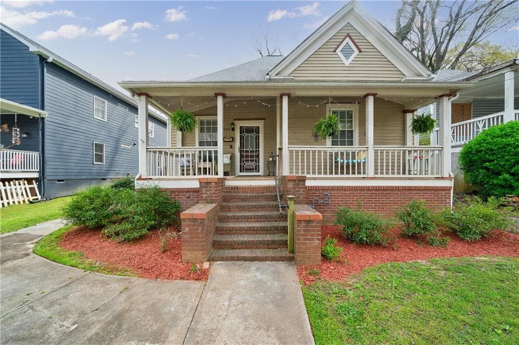 3 bedroom, 2 bathroom, 1,328 sq ft single family residence sold at 904 Crew Street, Atlanta, GA 30315