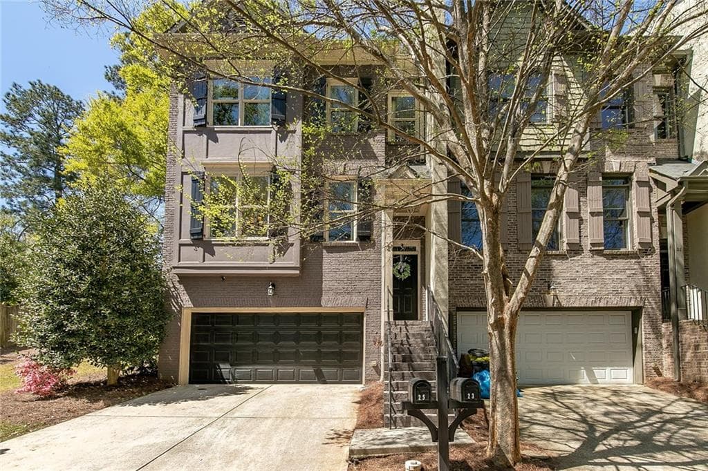 25 Oakhurst Common Drive, Decatur, GA 30030 — most recent listing photo
