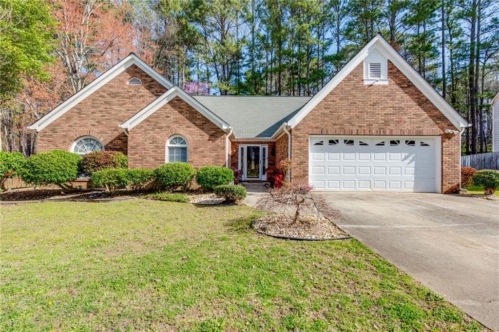 4306 Martingale Lane, Acworth, GA 30101 — most recent listing photo