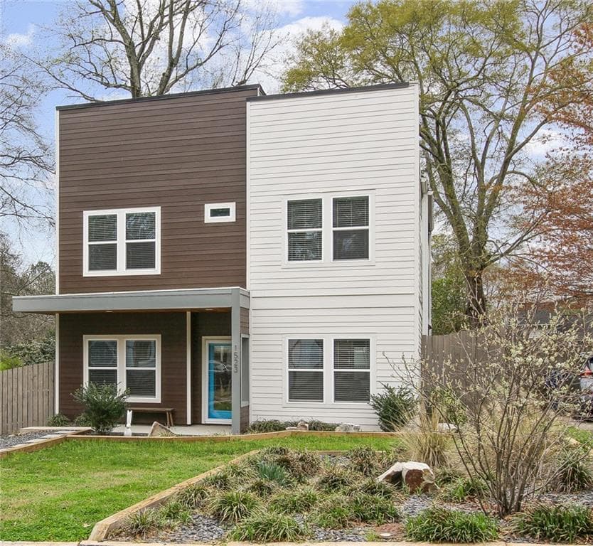 4 bedroom, 3 bathroom, 2,022 sq ft single family residence sold at 1523 McPherson Avenue, Atlanta, GA 30316