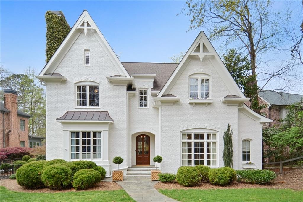 5 bedroom, 8 bathroom, 5,385 sq ft single family residence sold at 2672 Ellwood Drive, Atlanta, GA 30305
