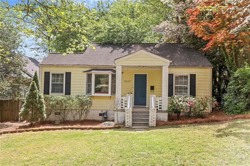 2 bedroom, 1 bathroom, 992 sq ft single family residence sold at 1247 Gracewood Avenue, Atlanta, GA 30316
